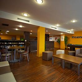 photo-cafeteria.2e099b5d